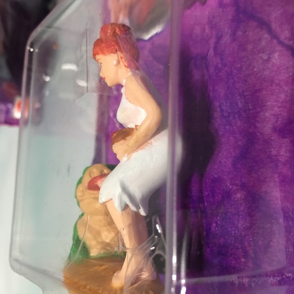 THE FLINTSTONES Motorized Cave Car, Fred&Wilma - Picture 15 of 16